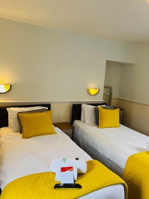 Crown Hotel Brackley Luaran gambar